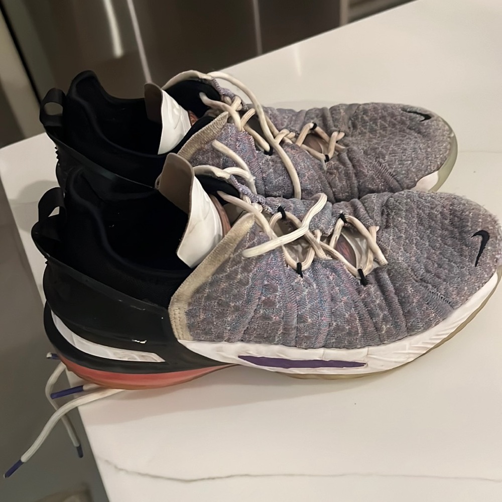 Nike Lebron Shoes